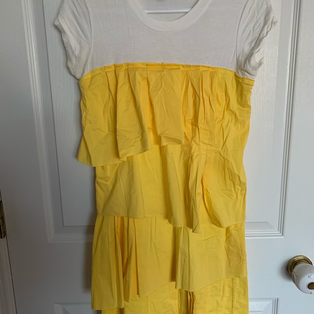 BCBG tshirt ruffle dress, yellow w/ short sleeves